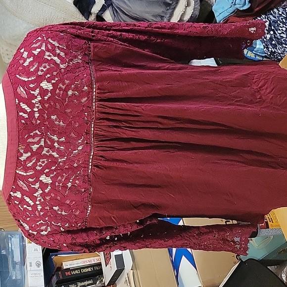 Velvet and lace button up Cranberry top - Picture 2 of 4